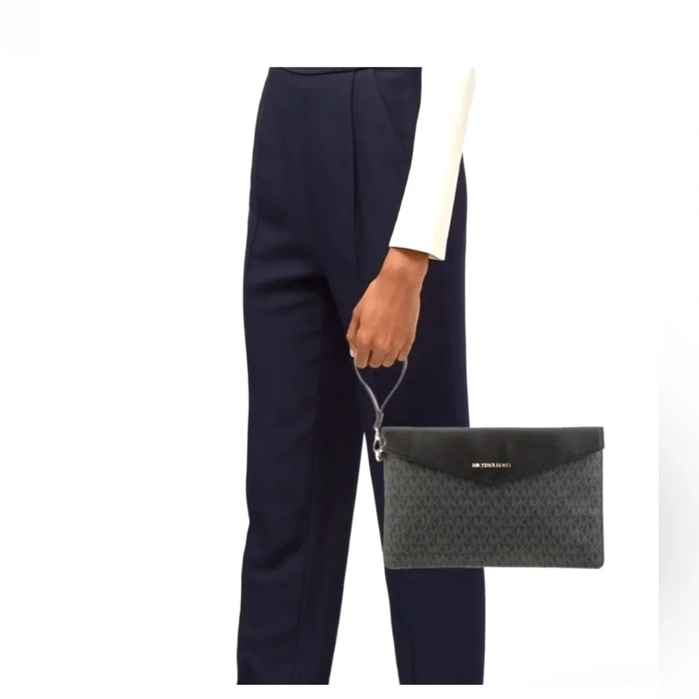 Michael Kors  unisex Black Wristlet Clutch portfolio envelope